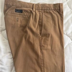 Banana Republic Camel Chinos 32x32
